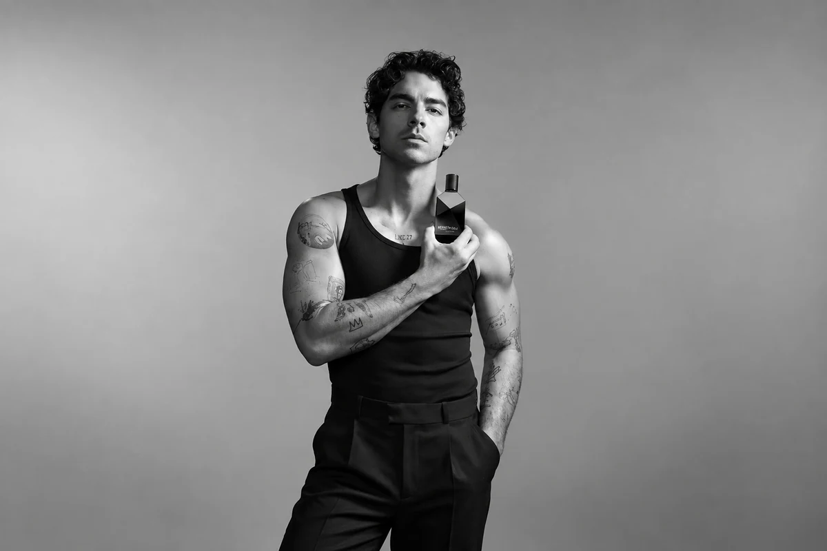 Kenneth Cole представляет INSPIRE — лицом нового мужского аромата стал Джо Джонас