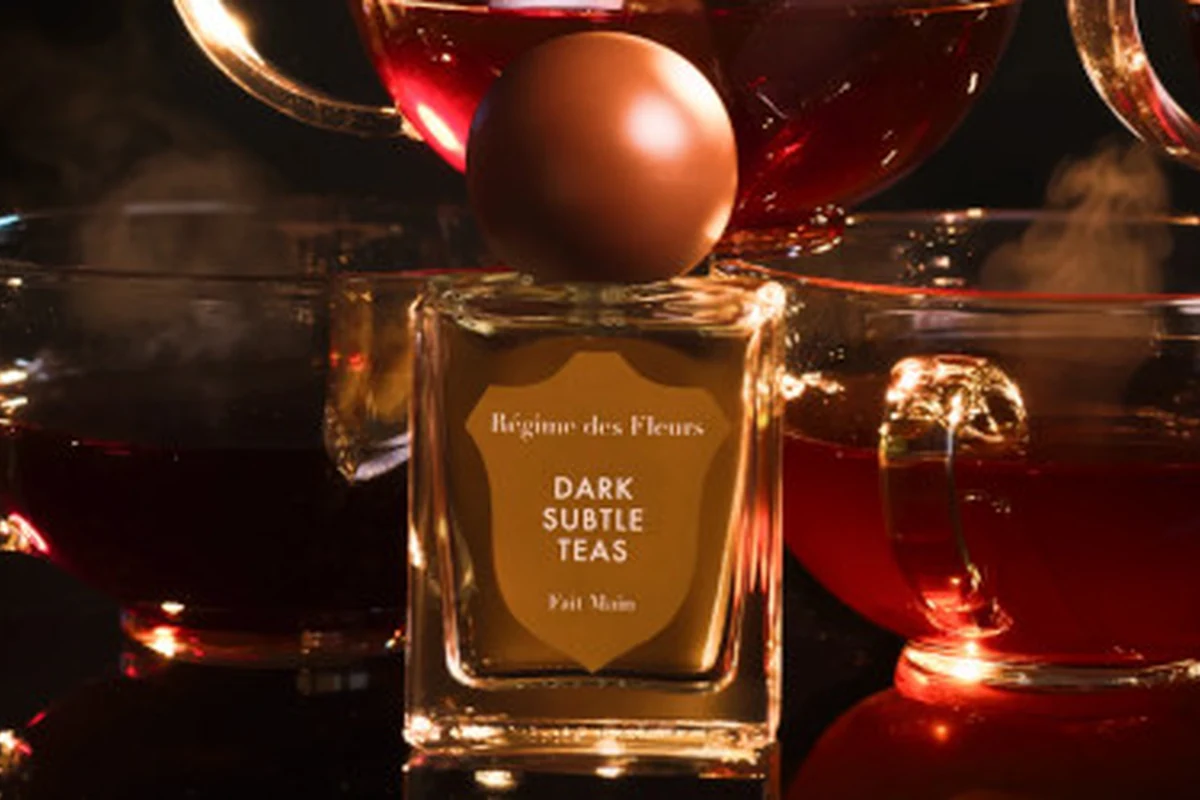 Dark Subtle Teas у Régime des Fleurs: чай уходит в тёмную древесную сторону